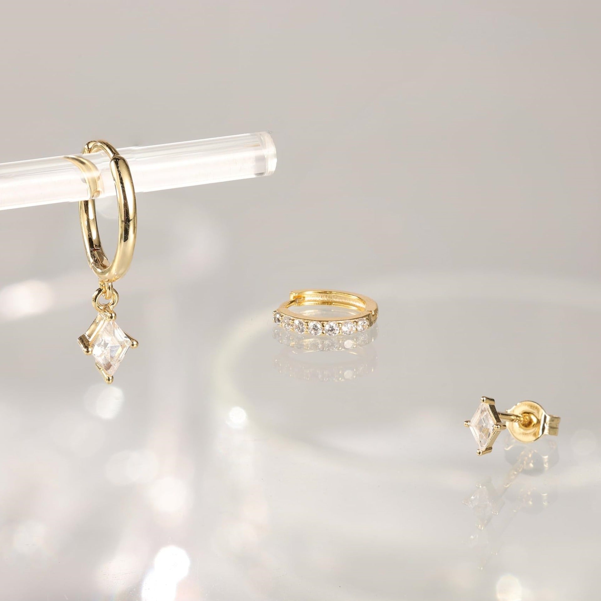 Azaria – Conjunto de pendientes con colgante de diamante