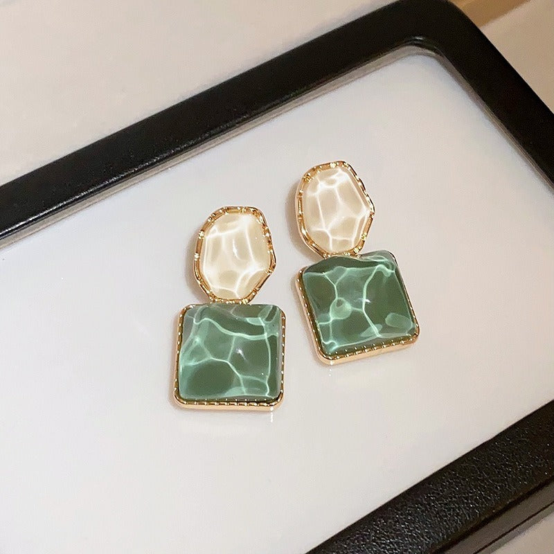 Lianne – Pendientes geométricos esmaltados