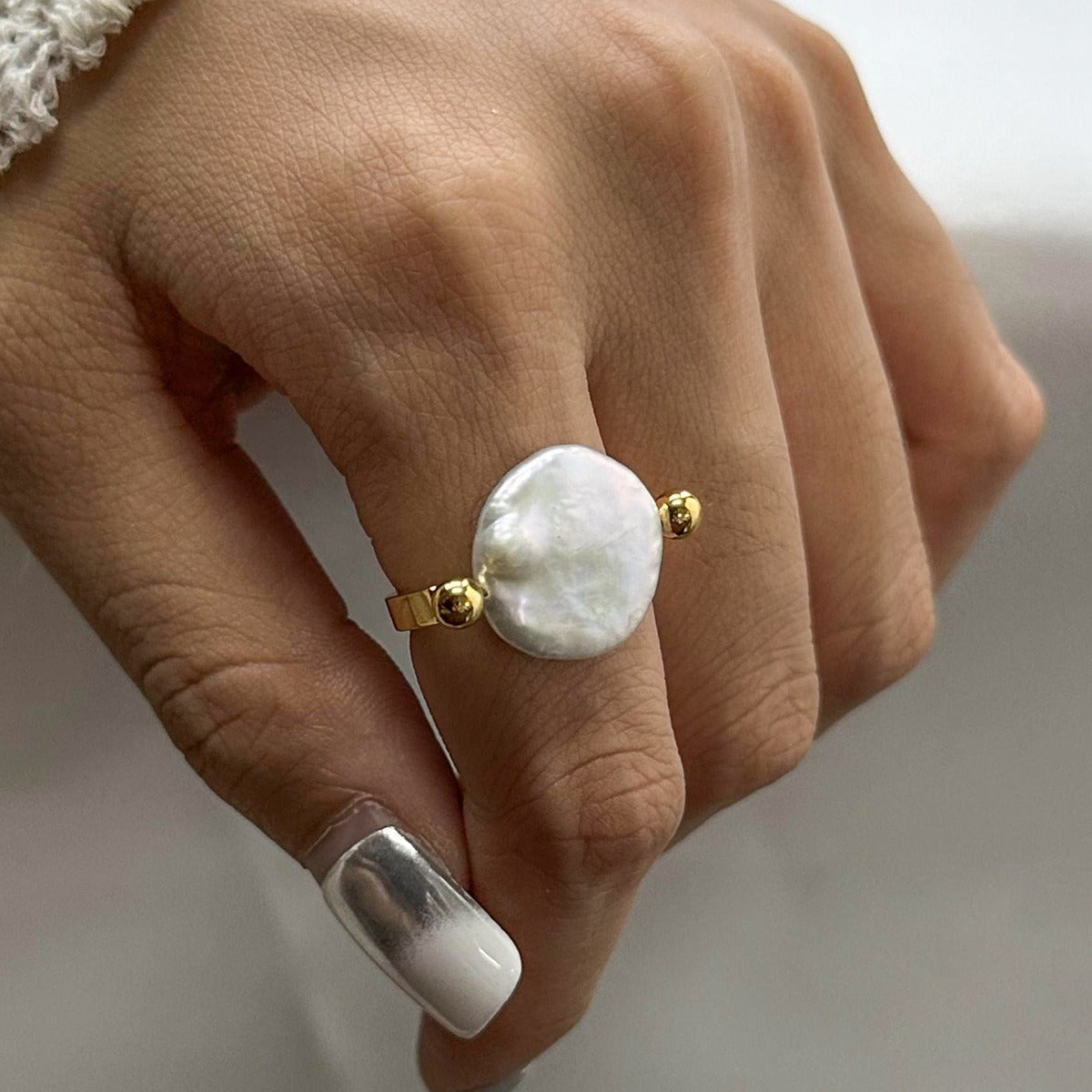 Sabby – Anillo reversible de perla barroca