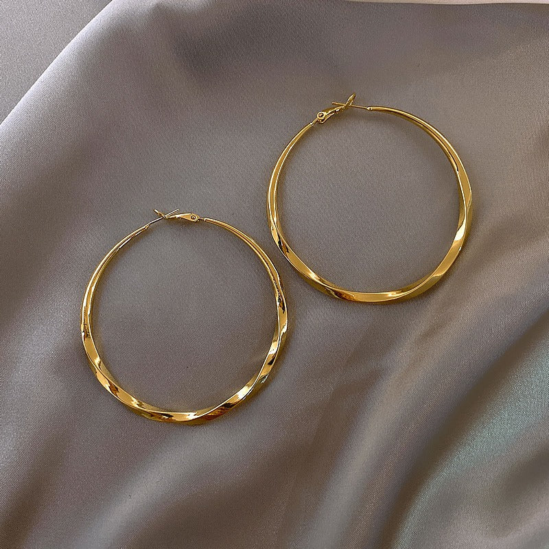 Enola – Aros vintage en oro rosa