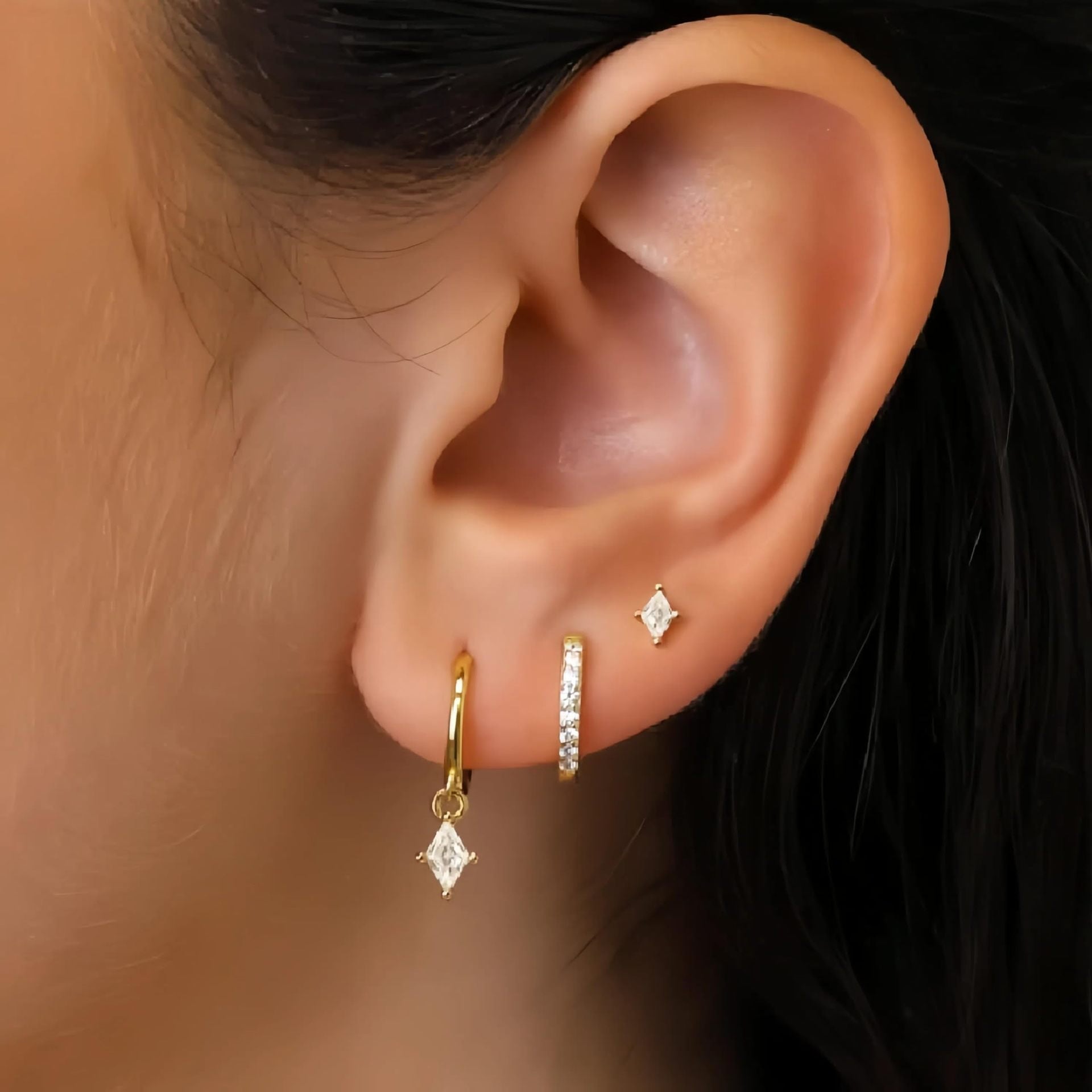Azaria – Conjunto de pendientes con colgante de diamante