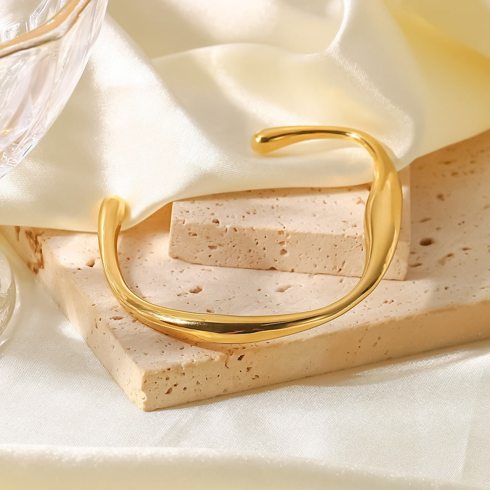 Gayle – Pulsera elegante de Möbius
