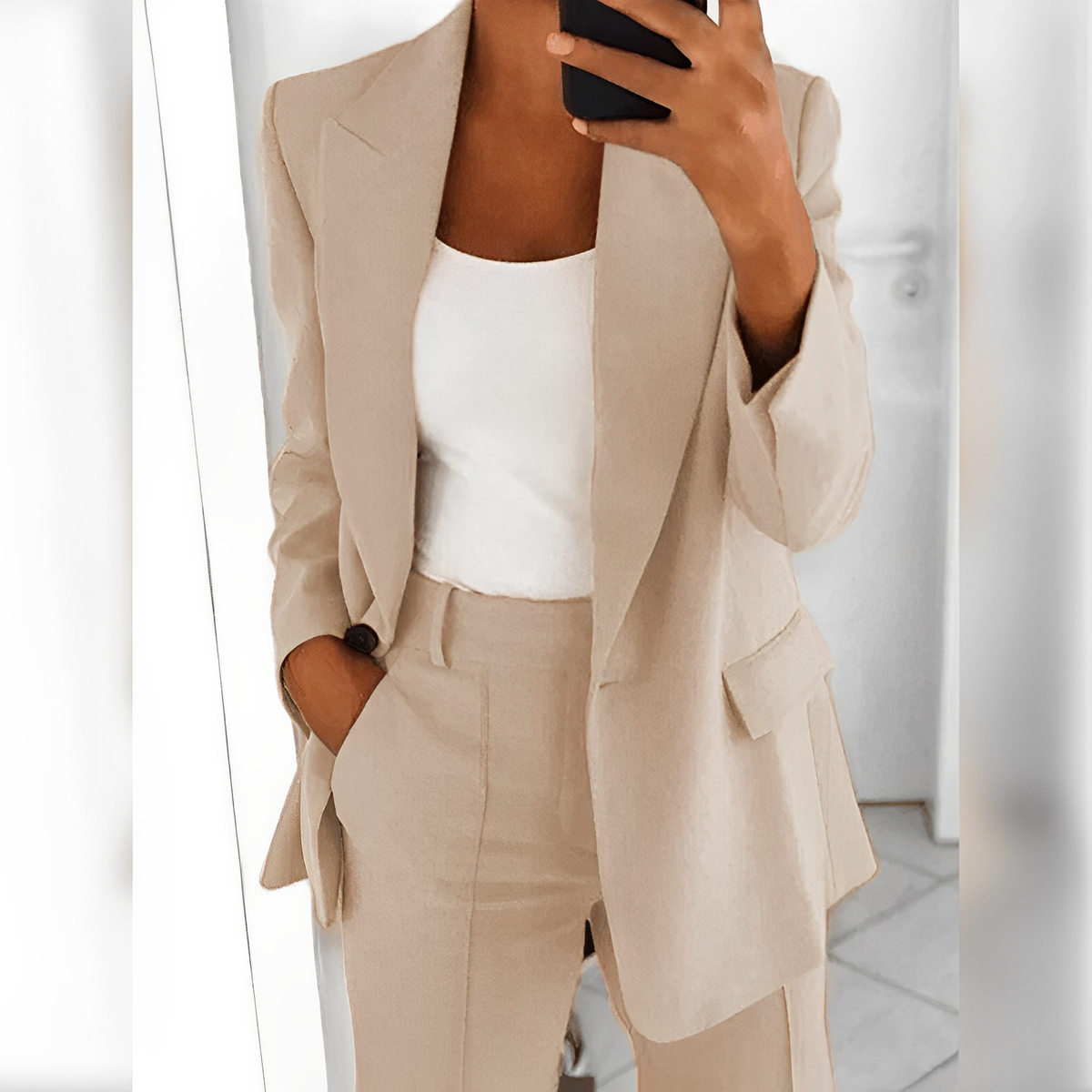 Mara – Elegante Traje de Mujer