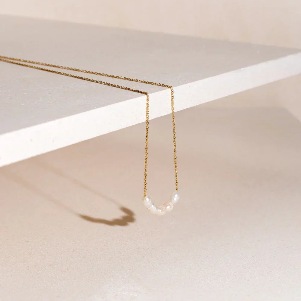 Elle – Elegante collar de perlas