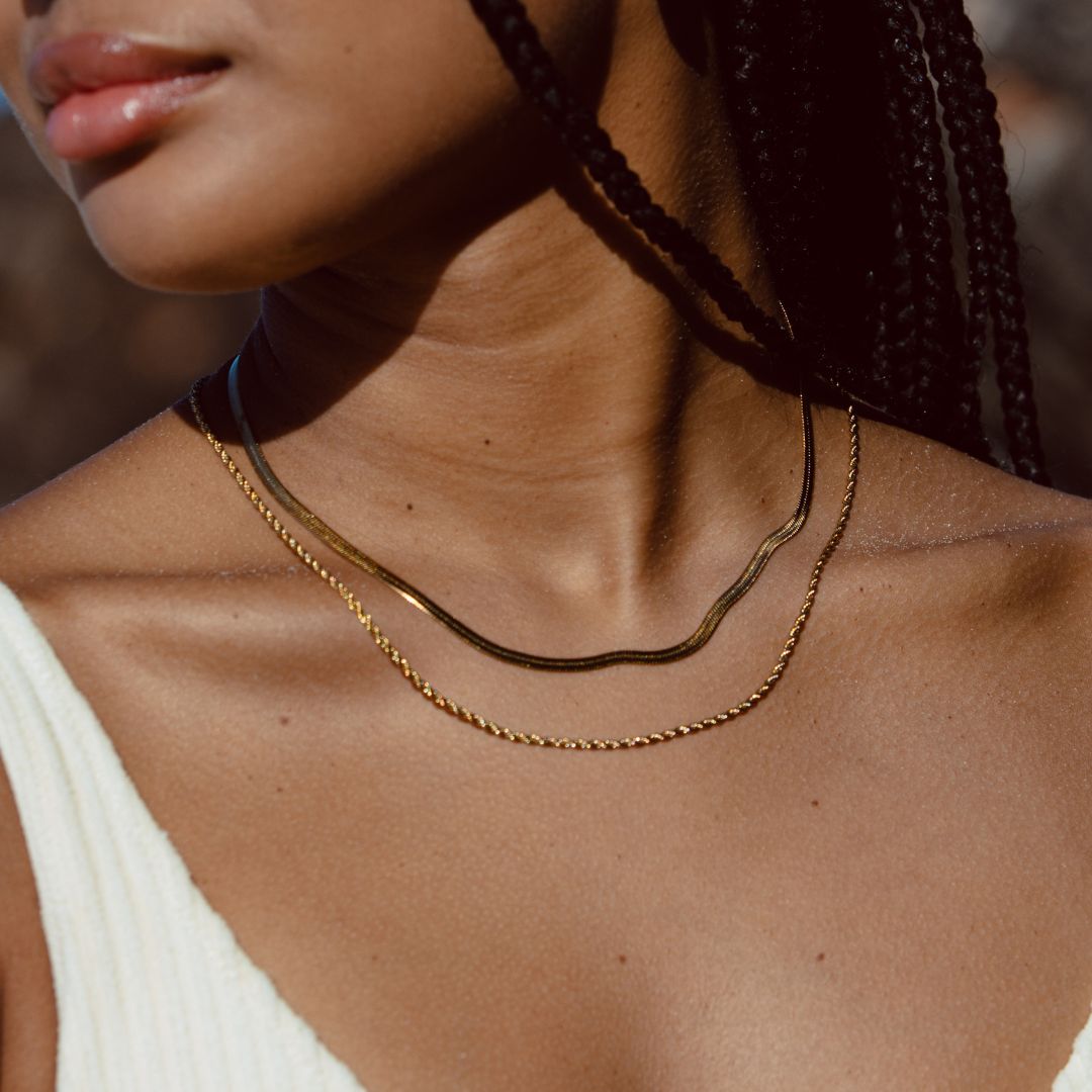 Ios – Collar de doble capa con recubrimiento de oro