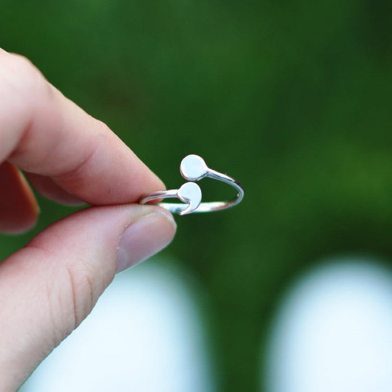 Anillo de punto y coma delicado - Anillo de resiliencia