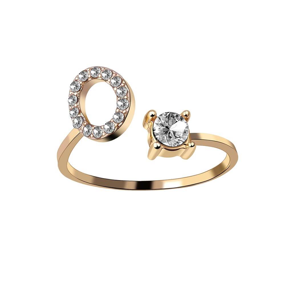 Nyla – Anillo con inicial y circonitas