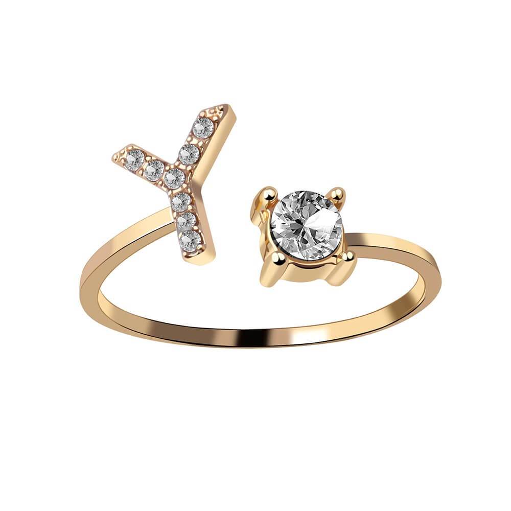Nyla – Anillo con inicial y circonitas