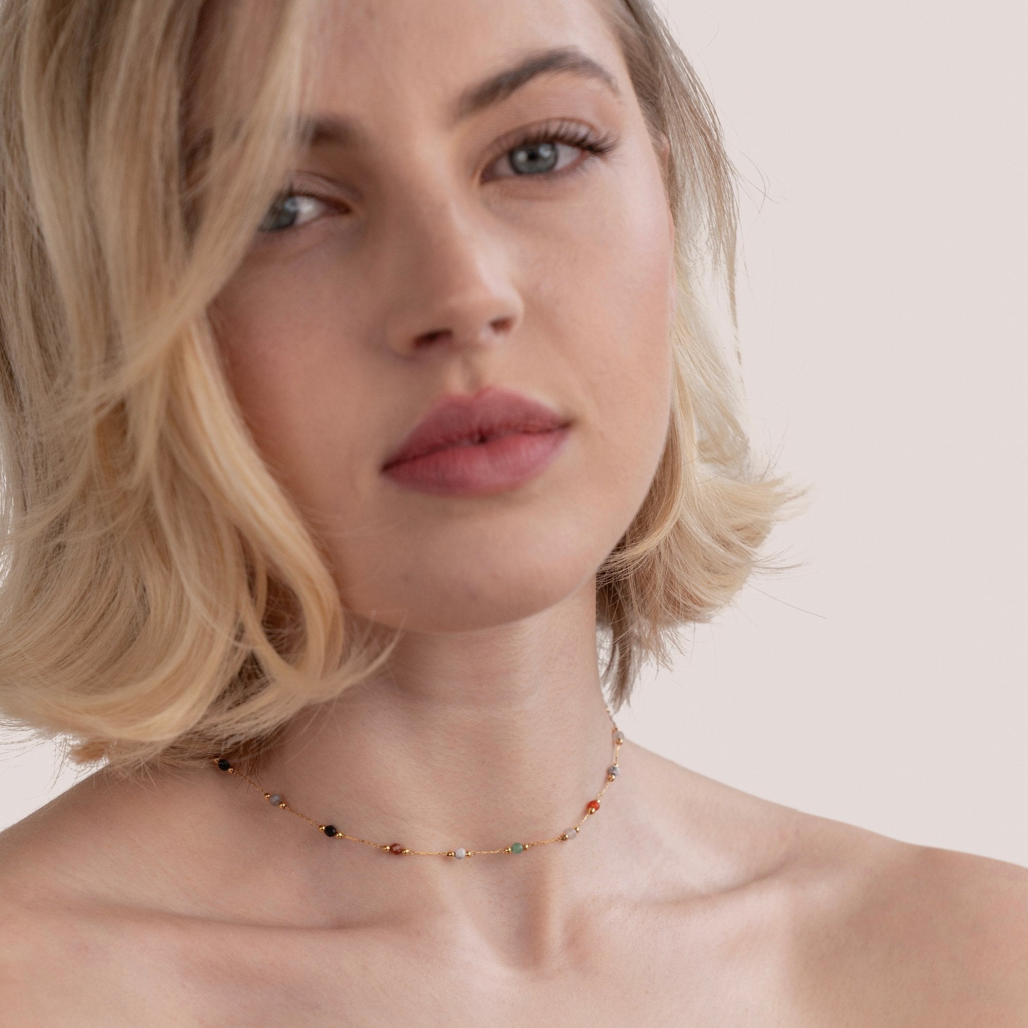 Lala - Collar con perlas y piedras