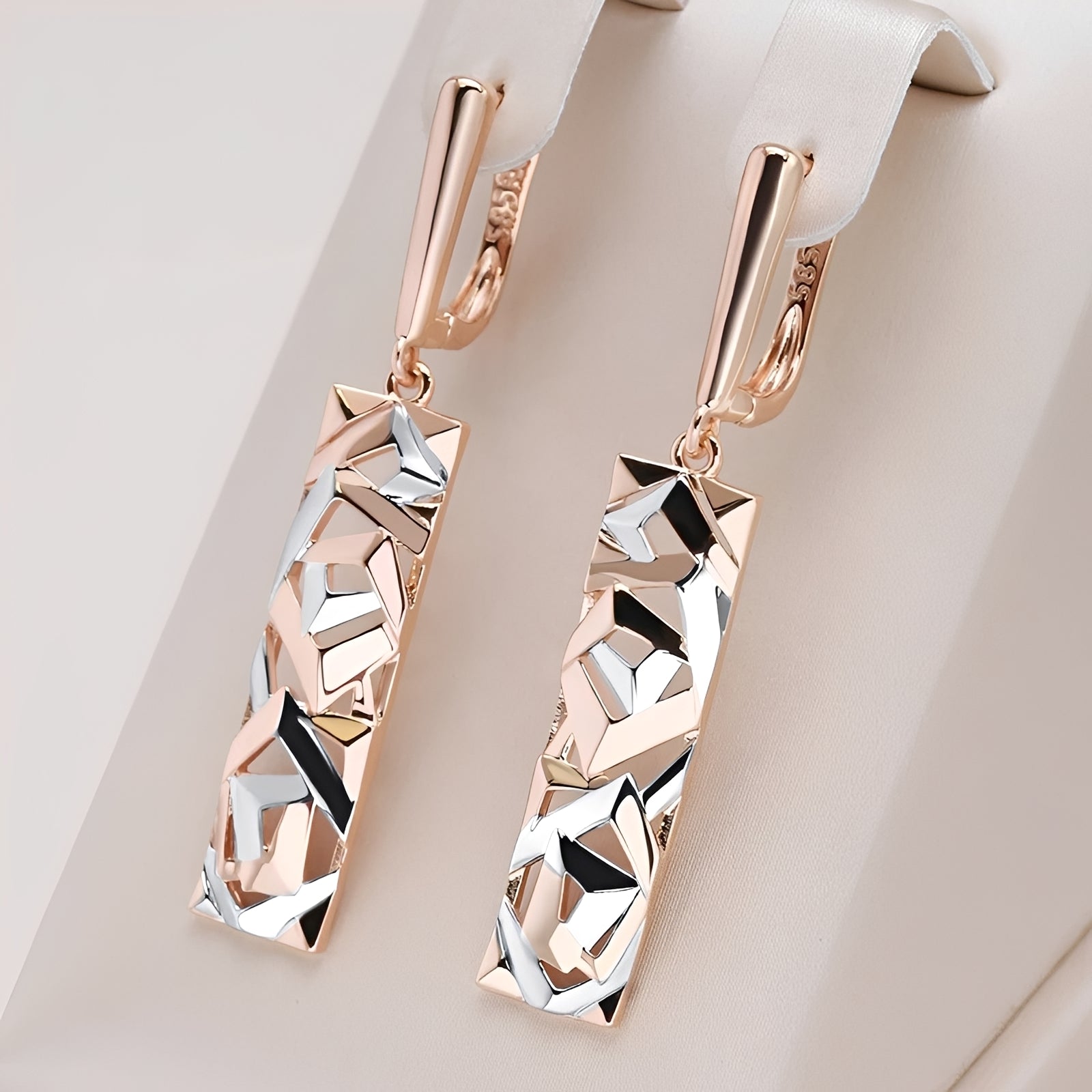 Cess – Pendientes colgantes geométricos