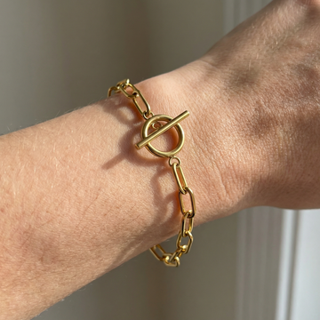 Millie – Pulsera T-Bar con eslabones rectangulares de oro
