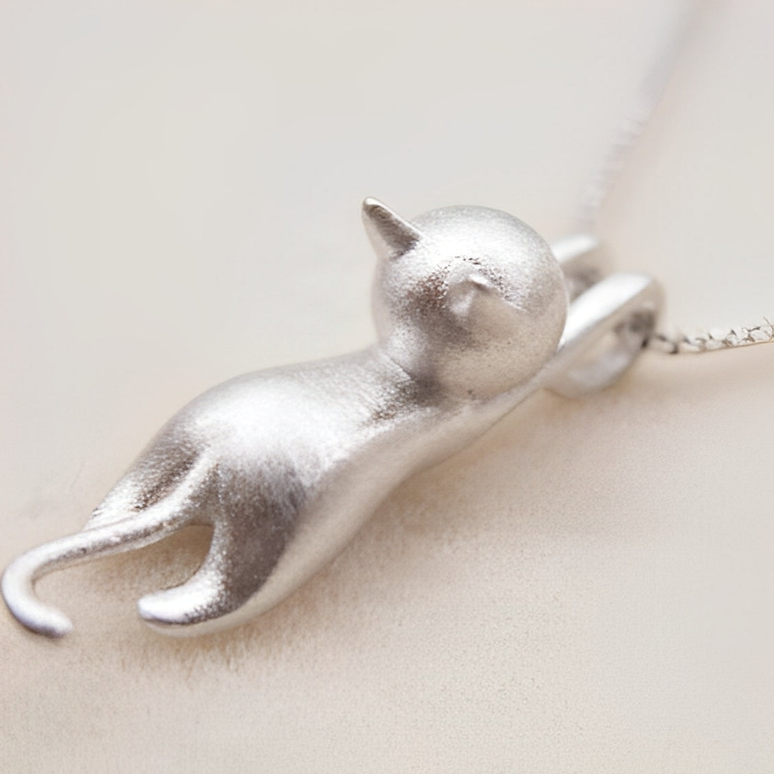 Mina – Collar Gatito Juguetón de plata 925