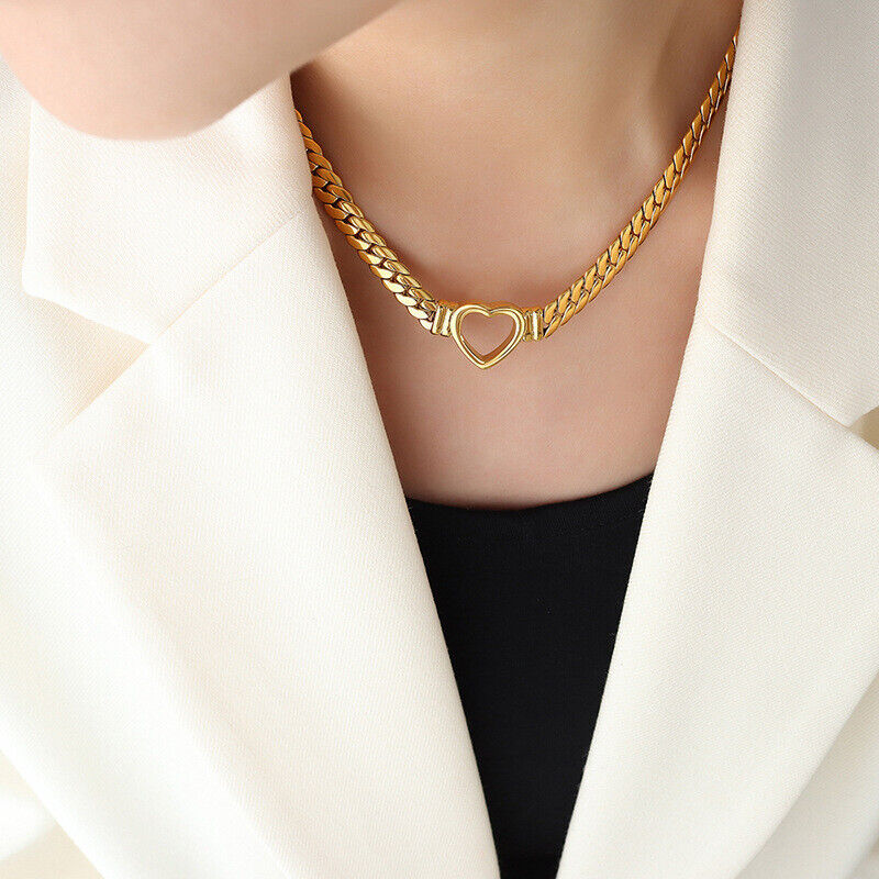 Ara – Collar corazón de oro