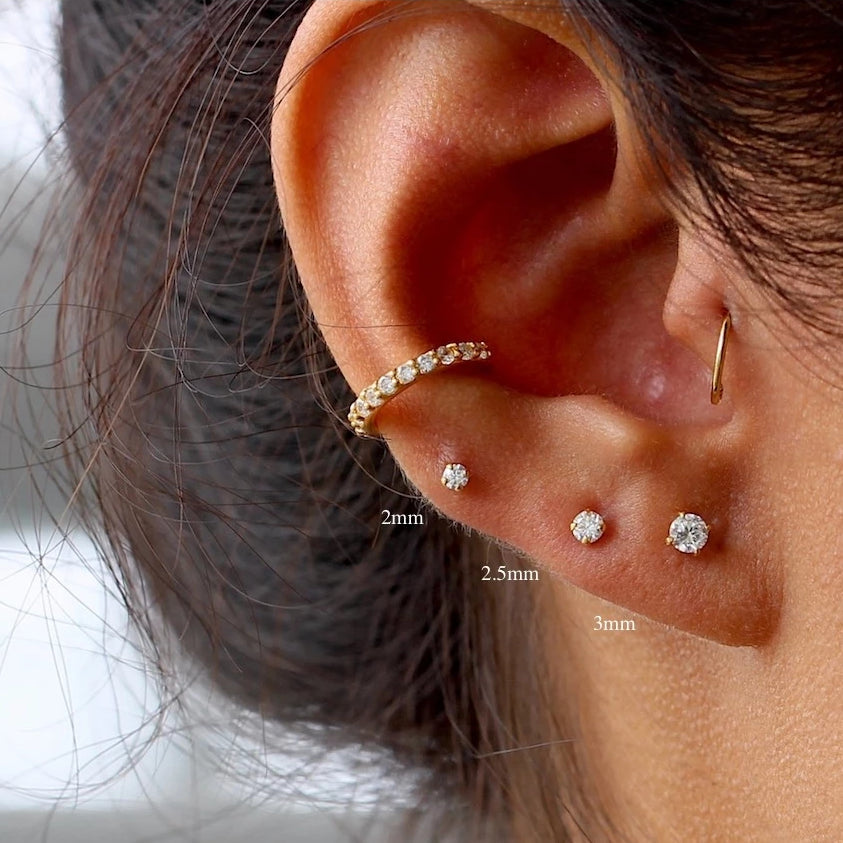Sloane - Mini Pendientes Brillantes de 2mm
