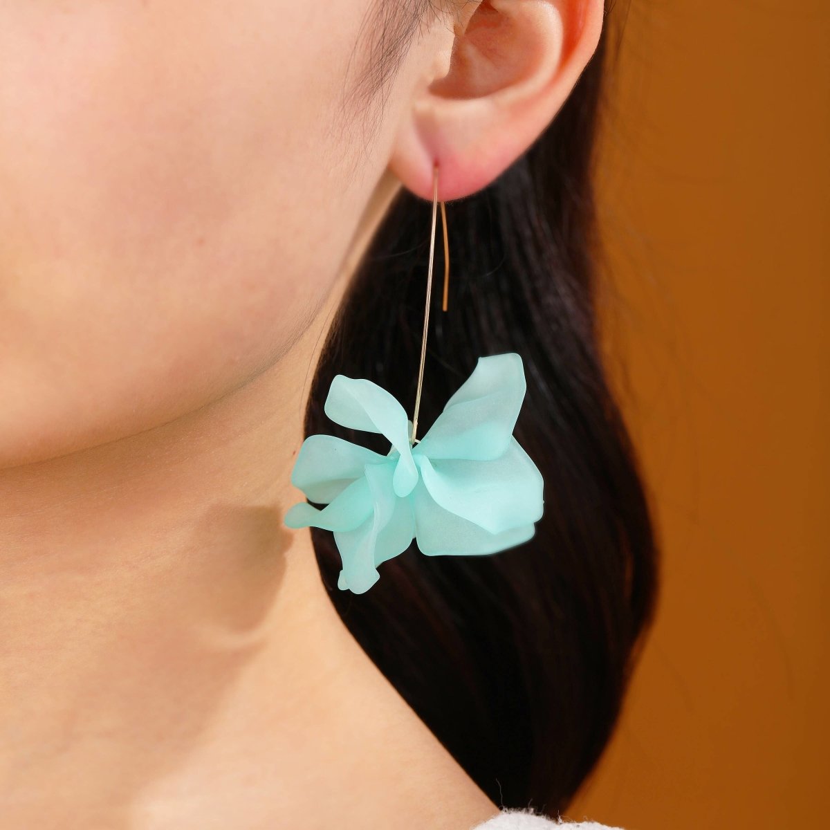 Fariba - Pendientes de aro con flores primaverales