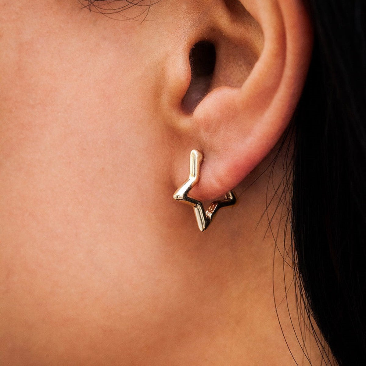 Pendientes Huggie Star - Aros de estrella