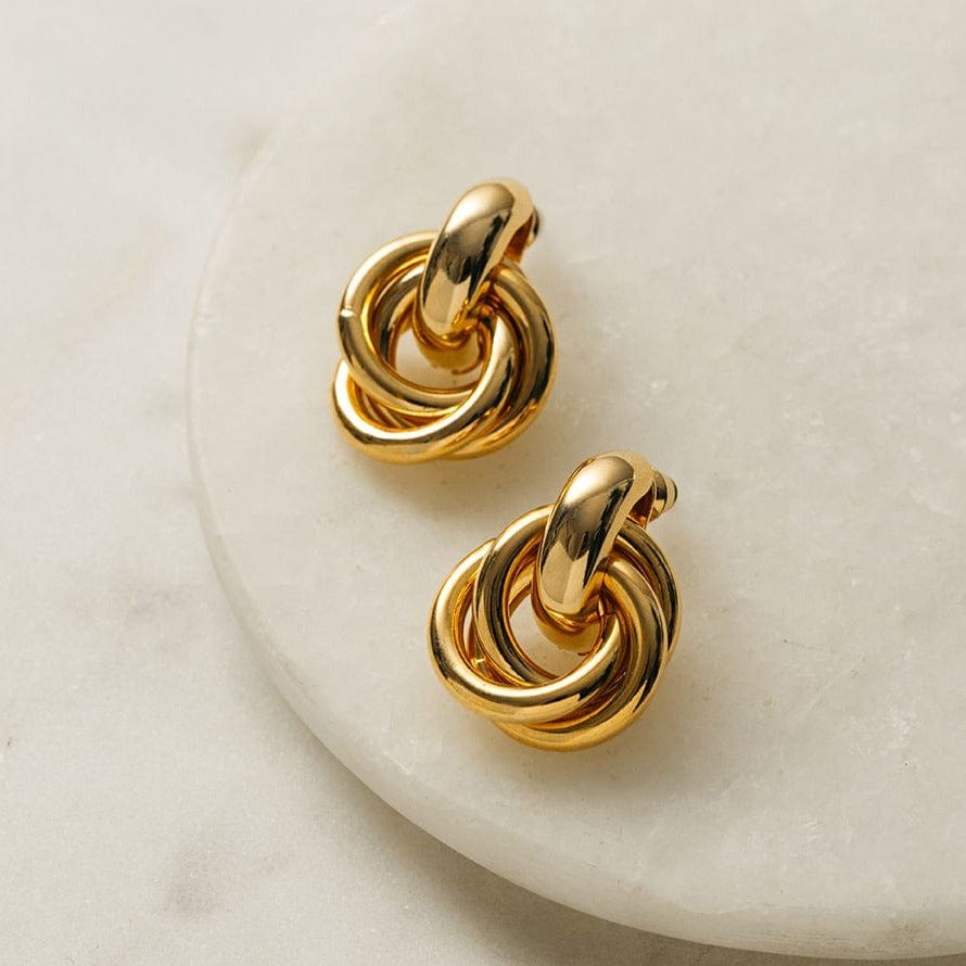 Rania – Pendientes de Diseño Entretejido en Oro
