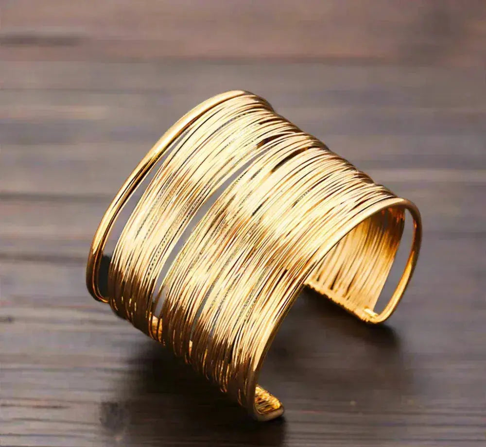 Nadine – Pulsera dorada de estilo vintage