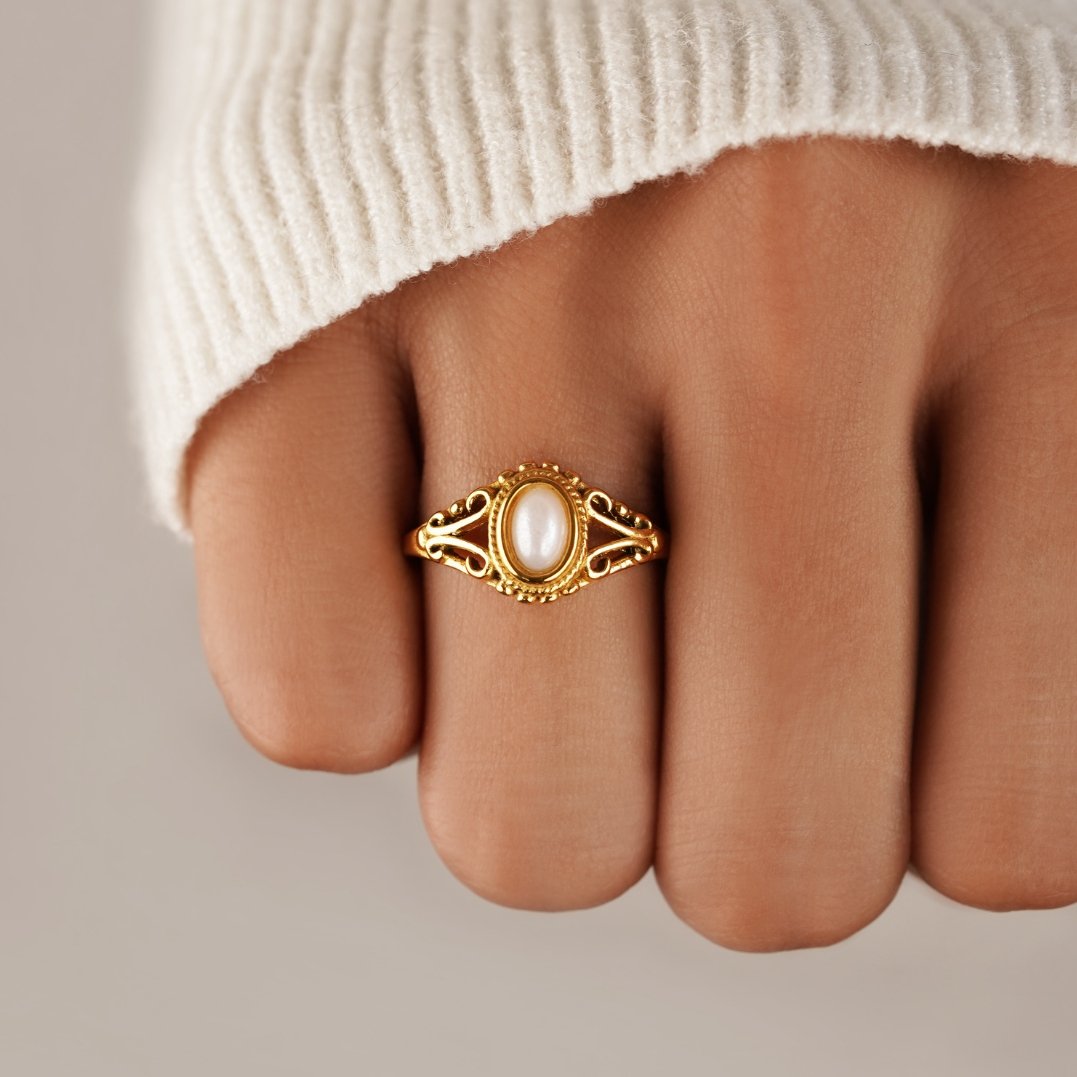 Ophelia – Anillo de Perlas Vintage Royal